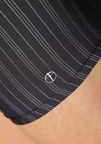 Schiesser Nachtschwärmer Shorts 128626/000 Trunk, Mikrofaser, Schwarz gestreift, Schwarz 2 Schiesser Nachtschwärmer Shorts 128626/000 Trunk, Mikrofaser, Schwarz gestreift, Schwarz – Bild 2