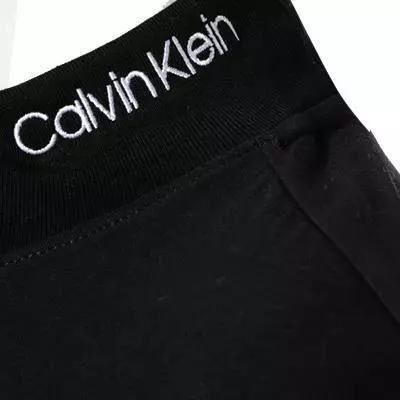 Calvin Klein Longsleeve K10K107921/BEH Bio Baumwolle, Schwarz 4 Calvin Klein Longsleeve K10K107921/BEH Bio Baumwolle, Schwarz – Bild 4