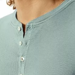 Schiesser Revival Karl-Heinz Henley 1/1 172123/798 Longsleeve, Bio Baumwolle, Teegrün 7 Schiesser Revival Karl-Heinz Henley 1/1 172123/798 Longsleeve, Bio Baumwolle, Teegrün -Wäsche Verkaufsshop 384729 norm3